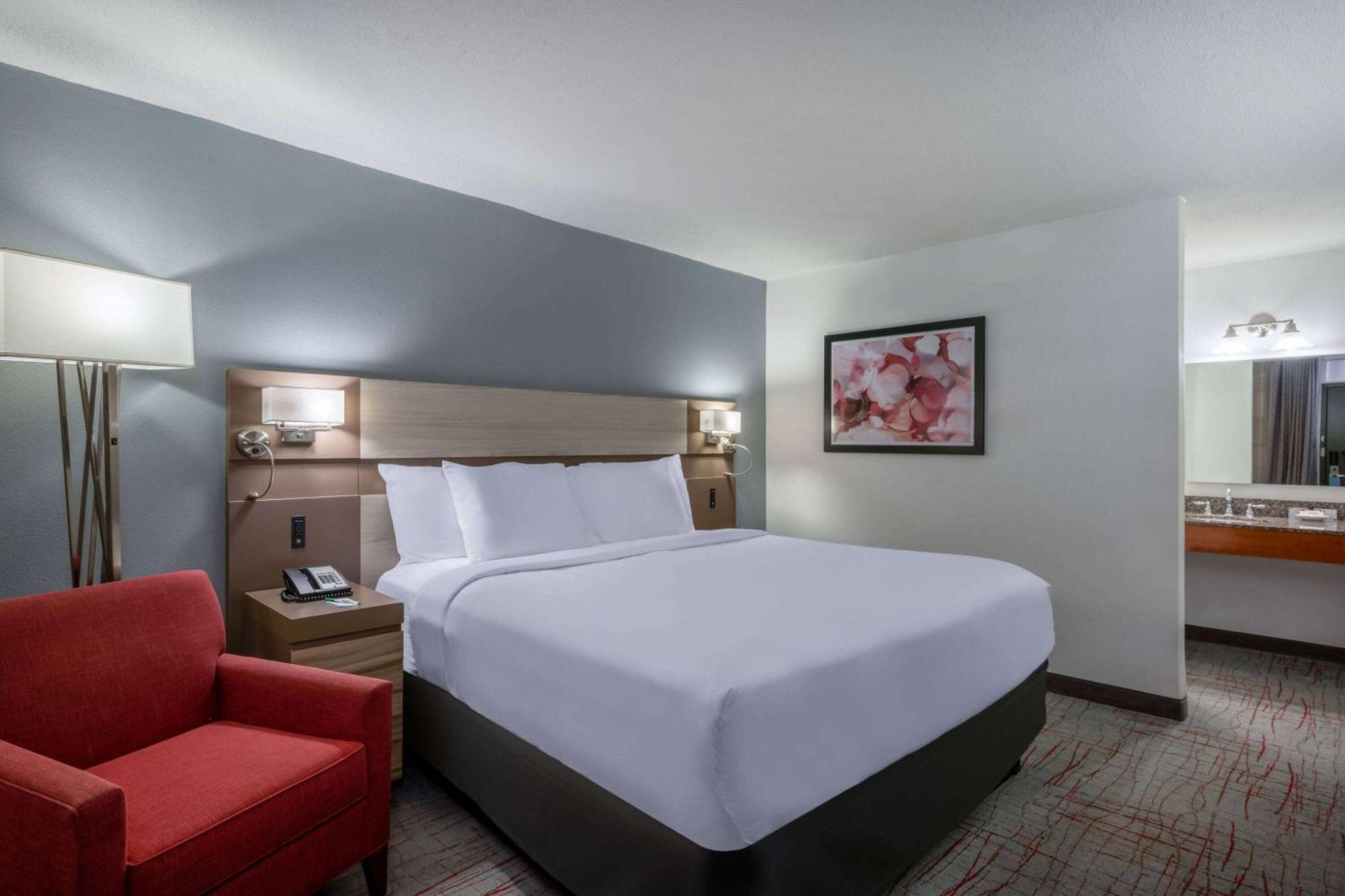 Wyndham Garden Columbia-Ft Jackson Exterior foto